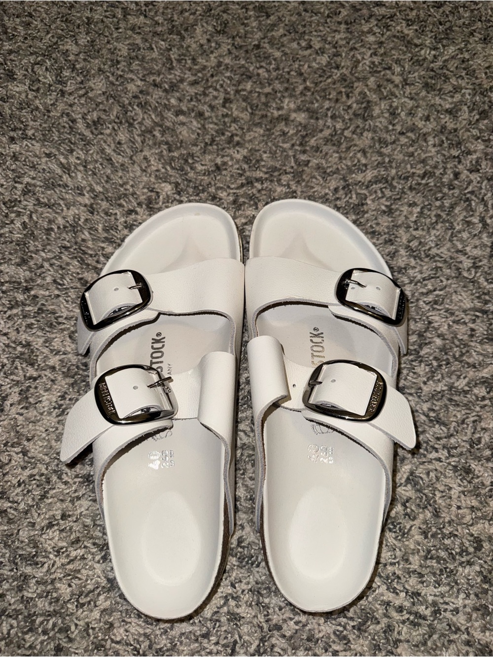 Birkenstock White Arizona Big Buckle Women’s Sandals - Picture 2 of 4